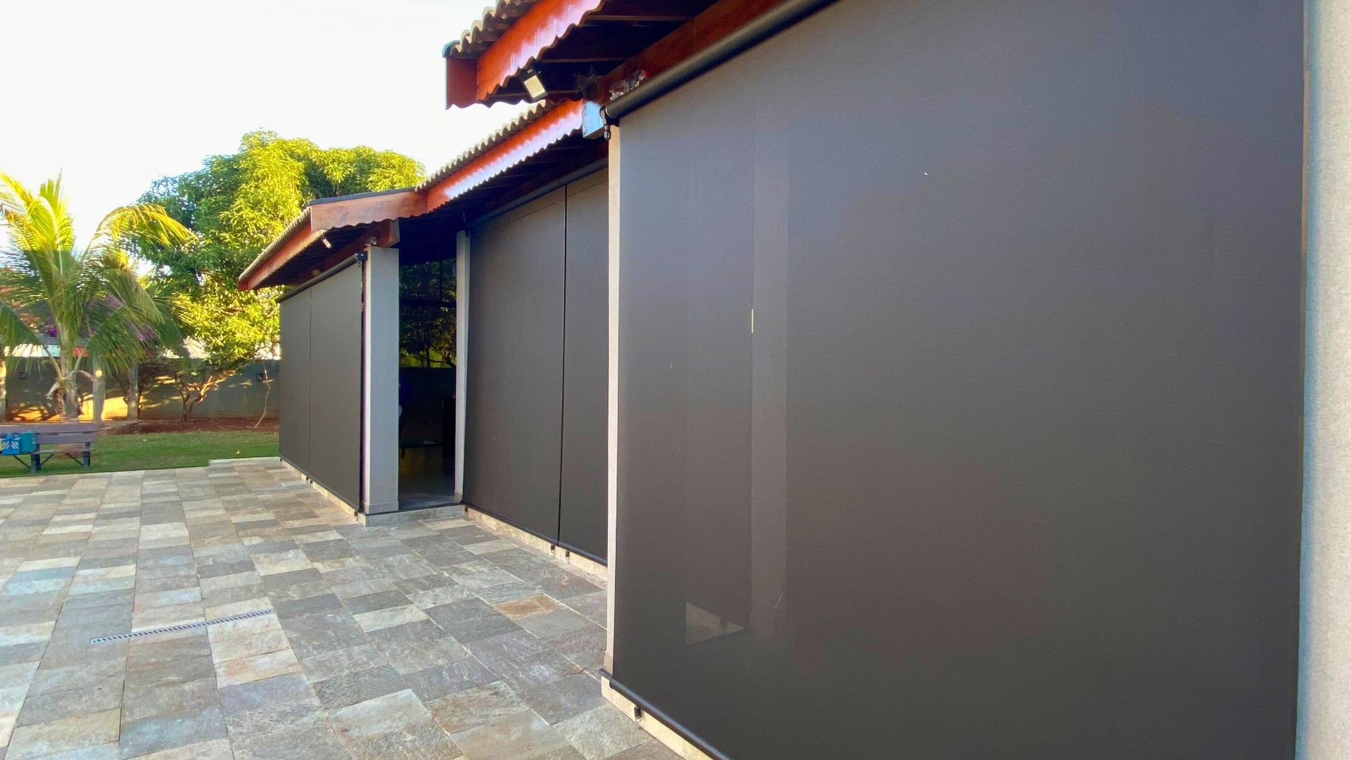 Toldo rolô em tela screen